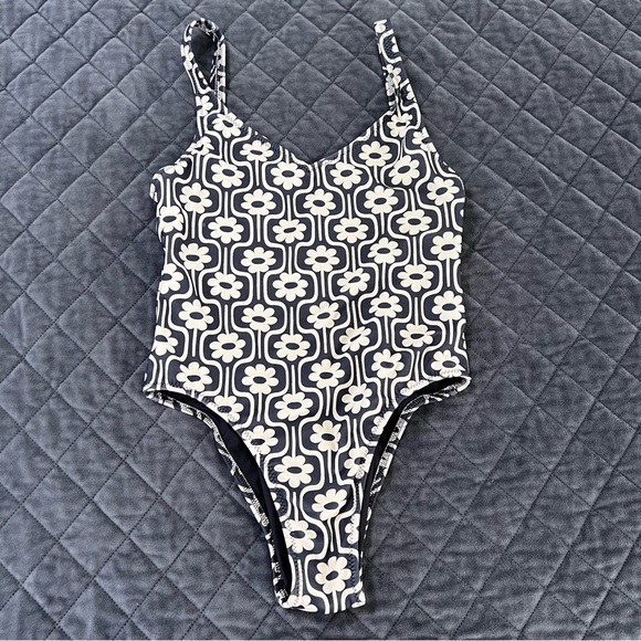 Ele Swims Women Small One Piece Swimsuit Spanish Daisy Floral B14 - Picture 1 of 7